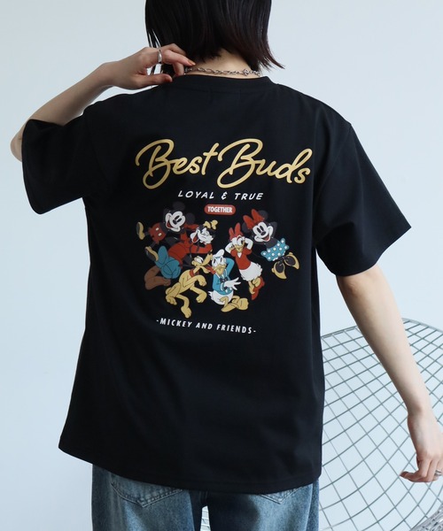 Disney(ディズニー)の「【DISNEY/ディズニー】アートワークデザイン バックプリント Tシャツ(Tシャツ/カットソー・レディース・ピンク/グリーン/ブラック/クリーム・M)」の2枚目の写真