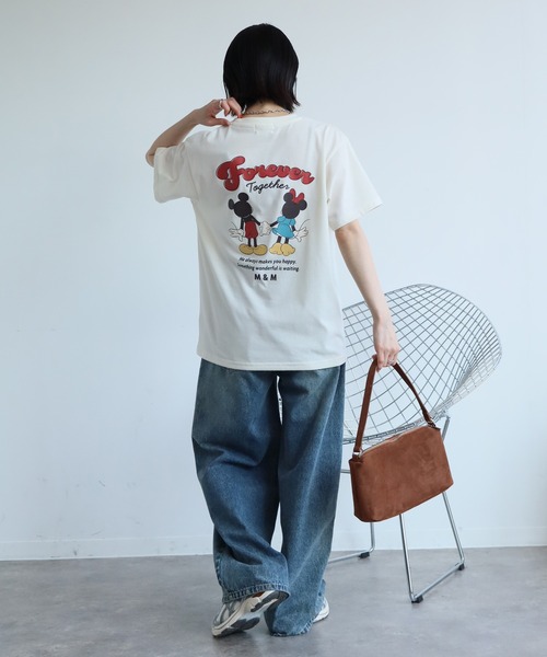 Disney(ディズニー)の「【DISNEY/ディズニー】アートワークデザイン バックプリント Tシャツ(Tシャツ/カットソー・レディース・ピンク/グリーン/ブラック/クリーム・M)」の17枚目の写真