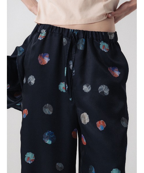 ELCHELE(エルチェレ)の「PAGE2026 #4 PANTS(その他パンツ・レディース・ネイビー/ホワイト・36/38)」の6枚目の写真