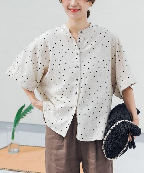 URBAN RESEARCH DOORS(アーバンリサーチドアーズ)の「リネンリヨセルドットドルマンシャツ|夏/ブラウス/リネン/清涼/柄/体型カバー(シャツ/ブラウス・レディース・ナチュラル/ブラック・FREE)」の2枚目の写真