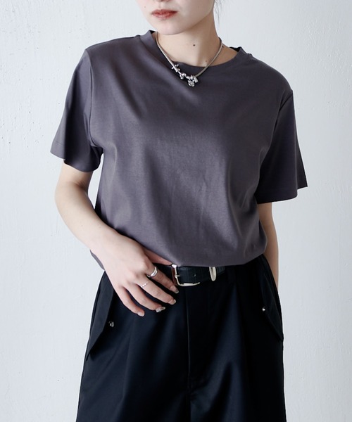 Lui's(ルイス)の「接触冷感THE BASIC Tシャツ(Tシャツ/カットソー・レディース・チャコールグレー/オフホワイト/サックスブルー/ブラック・FREE)」の3枚目の写真