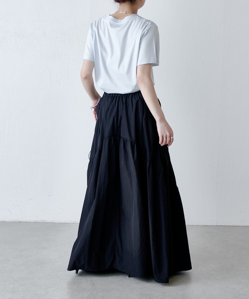 Lui's(ルイス)の「接触冷感THE BASIC Tシャツ(Tシャツ/カットソー・レディース・チャコールグレー/オフホワイト/サックスブルー/ブラック・FREE)」の5枚目の写真
