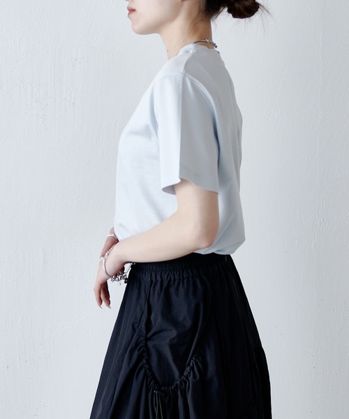 Lui's(ルイス)の「接触冷感THE BASIC Tシャツ(Tシャツ/カットソー・レディース・チャコールグレー/オフホワイト/サックスブルー/ブラック・FREE)」の8枚目の写真