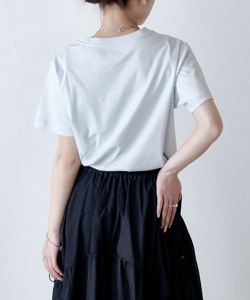 Lui's(ルイス)の「接触冷感THE BASIC Tシャツ(Tシャツ/カットソー・レディース・チャコールグレー/オフホワイト/サックスブルー/ブラック・FREE)」の7枚目の写真