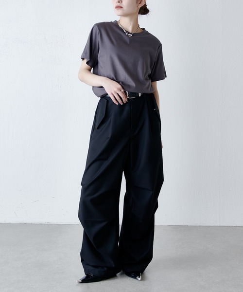 Lui's(ルイス)の「接触冷感THE BASIC Tシャツ(Tシャツ/カットソー・レディース・チャコールグレー/オフホワイト/サックスブルー/ブラック・FREE)」の12枚目の写真
