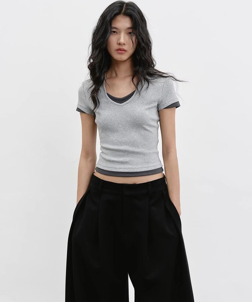 EIGHTHMONTH(エイスマンス)の「レイヤードネック コンパクトトップス EM26s056【EIGHTHMONTH】(Tシャツ/カットソー・レディース・グレー/ベージュ・M/S)」の14枚目の写真