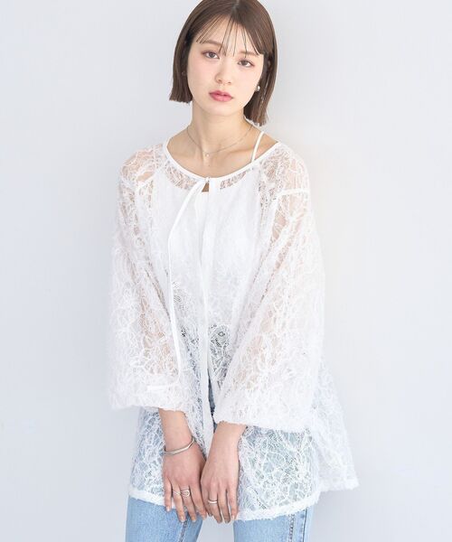 earth music&ecology(アースミュージックアンドエコロジー)の「レースフラワーブラウス(シャツ/ブラウス・レディース・オフホワイト/ブラック・FREE)」の22枚目の写真