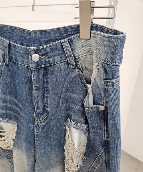 WESTBOY(ウエストボーイ)の「ダメージデザイン ワイドデニムショーツ ハーフパンツ WO26S8PT05(その他パンツ・メンズ・ブルー・L/M/XL)」の7枚目の写真