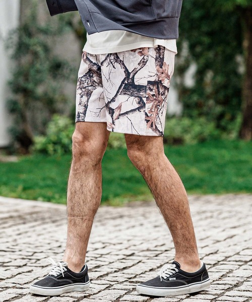 CAMBIO(カンビオ)の「mp15008- リアルツリー柄ショートパンツ(その他パンツ・メンズ・ブラック/ホワイト・L/M)」の3枚目の写真