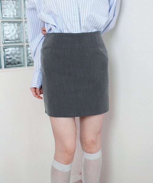 Reurie'(レウリィ)の「【ZOZO限定】ストレッチタイトミニスカート / シンプル きれいめ 大人フェミニン 韓国 ノームコア シティガール ストライプ モノトーン Iライン 細見え(スカート・レディース・グレー/ブラック・MEDIUM/SMALL)」の18枚目の写真