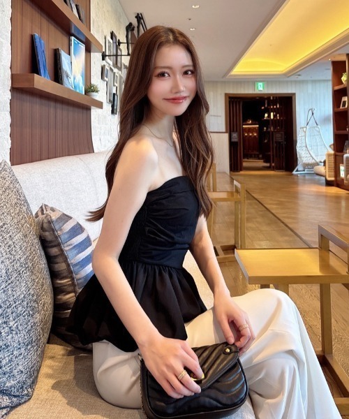 ALLuRing ChaRm(アリュリングチャーム)の「【ALLuRing ChaRm × bellchan21_(Suzu)】Ruched Peplum Tube Top / シャーリングペプラムチューブトップ(チューブトップ・レディース・チェック/ブラック・FREE)」の9枚目の写真