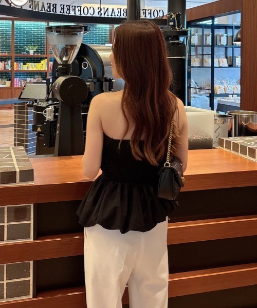 ALLuRing ChaRm(アリュリングチャーム)の「【ALLuRing ChaRm × bellchan21_(Suzu)】Ruched Peplum Tube Top / シャーリングペプラムチューブトップ(チューブトップ・レディース・チェック/ブラック・FREE)」の13枚目の写真