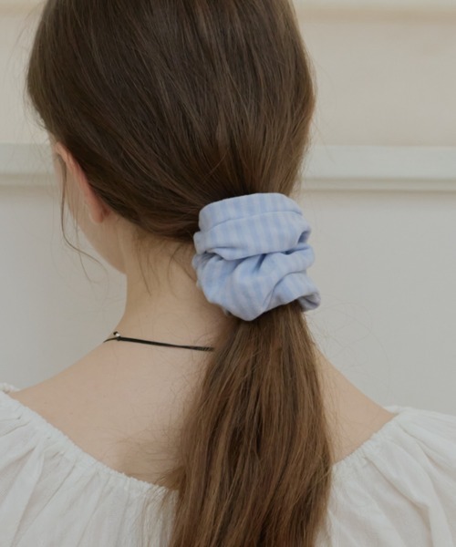 GIUNON(ジウノン)の「stretch border scrunchie / ストレッチボーダーシュシュ(シュシュ・レディース・ピンク/ブルー/ブラック・FREE)」の1枚目の写真