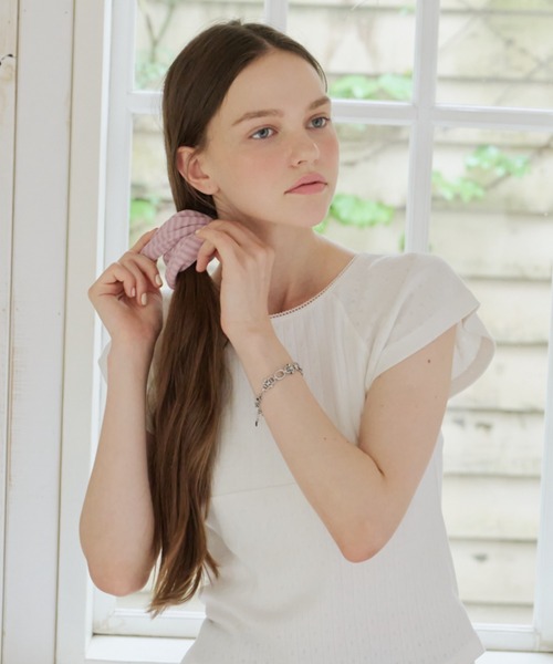 GIUNON(ジウノン)の「stretch border scrunchie / ストレッチボーダーシュシュ(シュシュ・レディース・ピンク/ブルー/ブラック・FREE)」の10枚目の写真