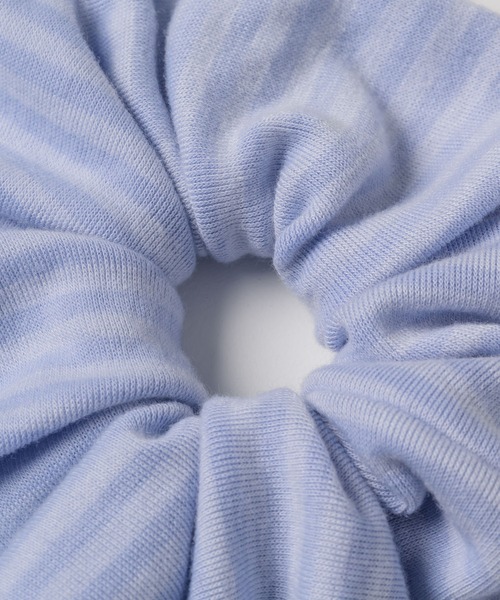 GIUNON(ジウノン)の「stretch border scrunchie / ストレッチボーダーシュシュ(シュシュ・レディース・ピンク/ブルー/ブラック・FREE)」の6枚目の写真