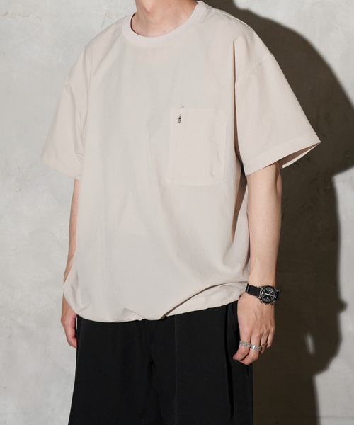 NANGA(ナンガ)の「NANGA / ナンガ DotAir COMFY TEE ドットエア コンフィー Tシャツ(Tシャツ/カットソー・メンズ・ブラック/グリーン/ベージュ/ネイビー・MEDIUM/LARGE/X-LARGE)」の6枚目の写真