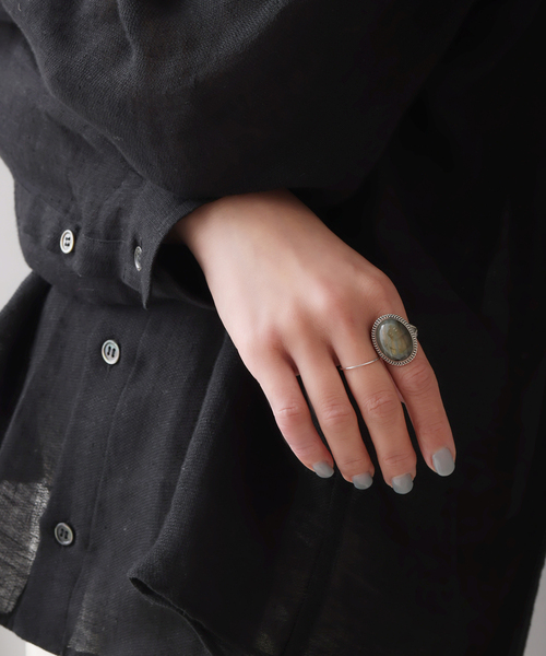 Lilas（リラ）の「【SAMH by LILAS】ラブラドライトリング SV（リング・レディース・シルバー・15 /13/11）」の9枚目の写真