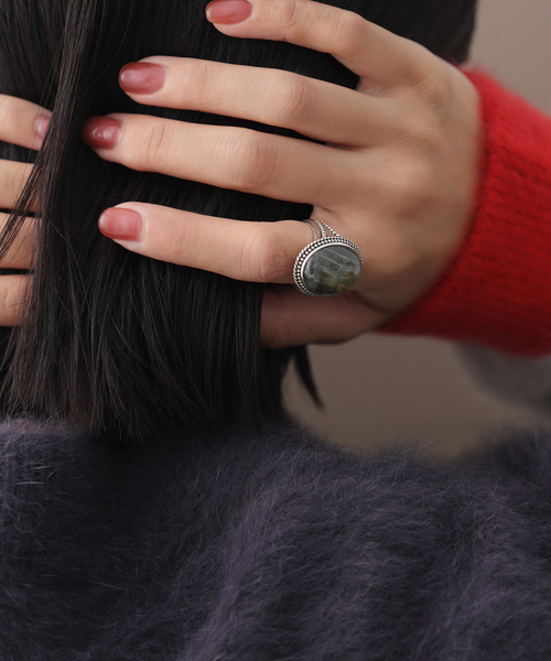 Lilas（リラ）の「【SAMH by LILAS】ラブラドライトリング SV（リング・レディース・シルバー・15 /13/11）」の11枚目の写真