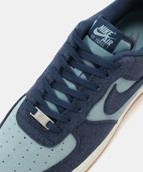 NIKE(ナイキ)の「NIKE AIR FORCE 1 '07 LV8 DENIM IR0951-400(スニーカー・メンズ・ネイビー・24cm/24.5cm/25cm/25.5cm/26cm/26.5cm/27cm/27.5cm/28cm/28.5cm/29cm/30cm)」の6枚目の写真