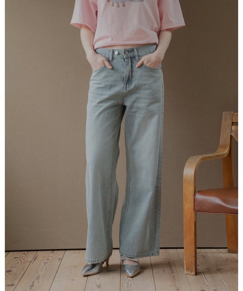 JUMELLE(ジュメロ)の「レースデザインワイドデニム(デニムパンツ・レディース・ライトブルー/ブラック・SMALL/MEDIUM)」の3枚目の写真