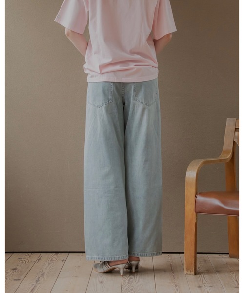 JUMELLE(ジュメロ)の「レースデザインワイドデニム(デニムパンツ・レディース・ライトブルー/ブラック・SMALL/MEDIUM)」の8枚目の写真