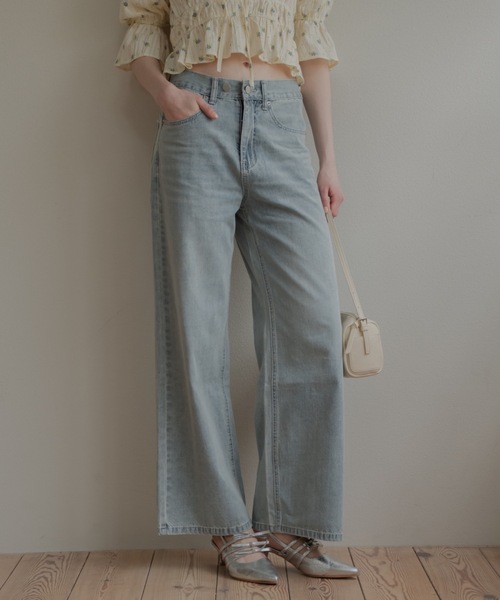 JUMELLE(ジュメロ)の「レースデザインワイドデニム(デニムパンツ・レディース・ライトブルー/ブラック・SMALL/MEDIUM)」の12枚目の写真