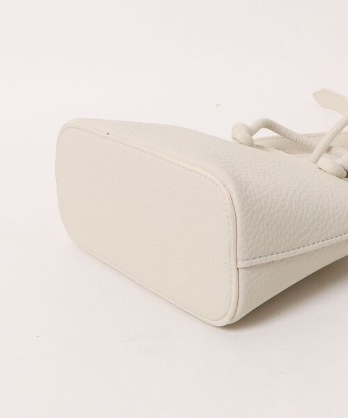 LAULEN(ローレン)の「not handle mini dome bag /ノットハンドル ミニドームバッグ(ショルダーバッグ・レディース・ブラック/ベージュ/アイボリー・FREE)」の4枚目の写真