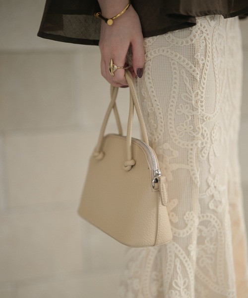 LAULEN(ローレン)の「not handle mini dome bag /ノットハンドル ミニドームバッグ(ショルダーバッグ・レディース・ブラック/ベージュ/アイボリー・FREE)」の19枚目の写真