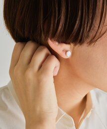 ear PAPILLONNER | 《スターリングシルバー使用》シェルプレートラウンドピアス(ピアス(両耳用))