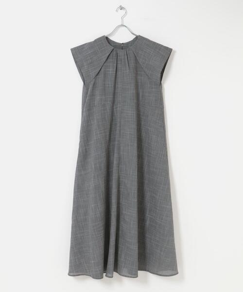 URBAN RESEARCH ROSSO WOMEN(アーバンリサーチ ロッソ)の「デザインスリーブマキシワンピース(ワンピース・レディース・ブラック/モカ・FREE)」の6枚目の写真