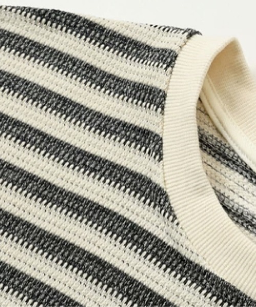 U:UME(ユーム)の「Emboss Baisc Stripe T(Tシャツ/カットソー・メンズ・アイボリー/ブラック・SMALL/X-LARGE/LARGE/MEDIUM)」の3枚目の写真