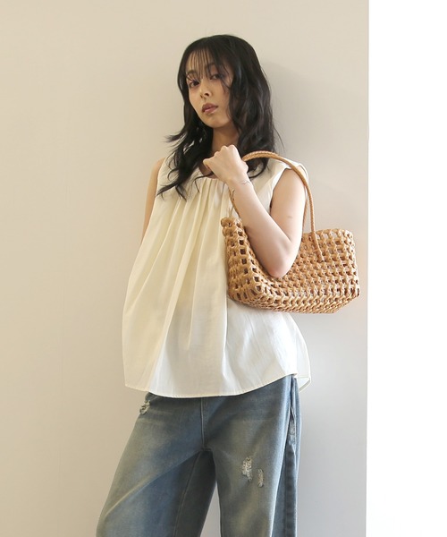 No one knows(ノーワンノーズ)の「ZOZO限定 フロントタックノースリーブブラウス(シャツ/ブラウス・レディース・ブラック/キナリ・FREE)」の15枚目の写真