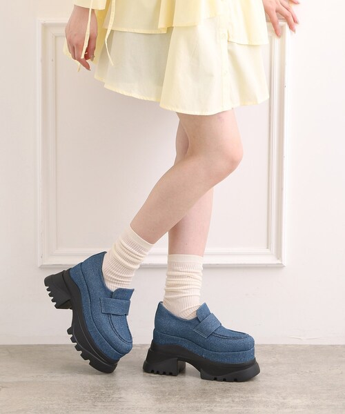 ESPERANZA(エスペランサ)の「プラットフォームローファー(パンプス・レディース・ブルー系その他4/ブラック/ブラウン系・M/S/L/LL)」の5枚目の写真