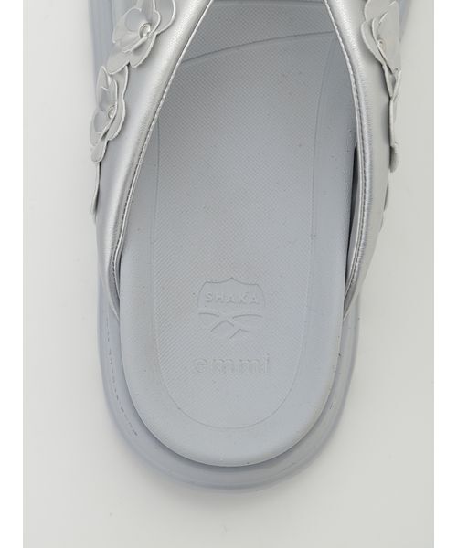 emmi(エミ)の「【emmi×SHAKA】KHAZANA THONG EX for emmi(スニーカー・レディース・シルバー・25/22/24/23)」の9枚目の写真