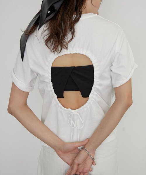 LOUNGEDRESS(ラウンジドレス)の「《バックオープン》バックホール半袖Tシャツ(Tシャツ/カットソー・レディース・オフホワイト/イエロー・FREE)」の10枚目の写真
