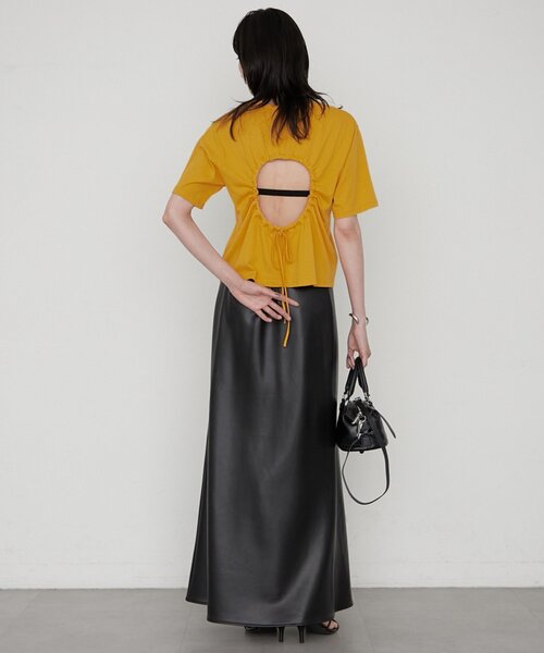 LOUNGEDRESS(ラウンジドレス)の「《バックオープン》バックホール半袖Tシャツ(Tシャツ/カットソー・レディース・オフホワイト/イエロー・FREE)」の13枚目の写真