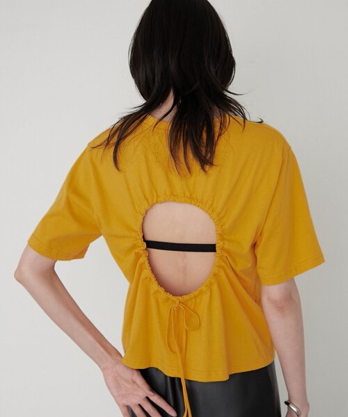 LOUNGEDRESS(ラウンジドレス)の「《バックオープン》バックホール半袖Tシャツ(Tシャツ/カットソー・レディース・オフホワイト/イエロー・FREE)」の18枚目の写真