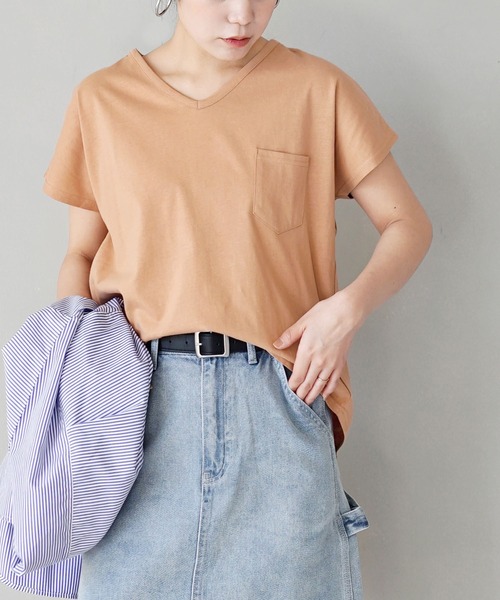 zootie（ズーティー）の「汗しみない Tシャツ［Vネック ポケットTEE］（Tシャツ/カットソー・レディース・ダークグリーン/ライトカーキ/杢グレー/ダークカーキ/レッド系その他/ライトオレンジ系/ラベンダー/モカ/ミント/グレイッシュブルー/イエロー系その他/ブラック/ネイビー/オフホワイト/アイボリー・L/M/LL）」の15枚目の写真