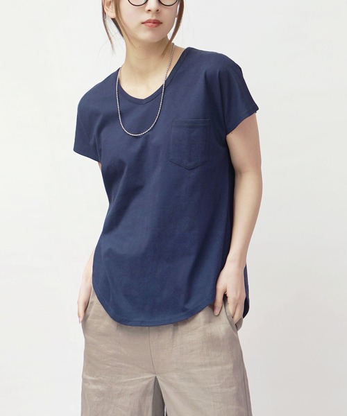 zootie（ズーティー）の「汗しみない Tシャツ［Vネック ポケットTEE］（Tシャツ/カットソー・レディース・ダークグリーン/ライトカーキ/杢グレー/ダークカーキ/レッド系その他/ライトオレンジ系/ラベンダー/モカ/ミント/グレイッシュブルー/イエロー系その他/ブラック/ネイビー/オフホワイト/アイボリー・L/M/LL）」の11枚目の写真