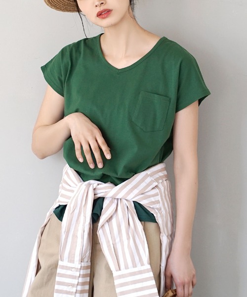 zootie（ズーティー）の「汗しみない Tシャツ［Vネック ポケットTEE］（Tシャツ/カットソー・レディース・ダークグリーン/ライトカーキ/杢グレー/ダークカーキ/レッド系その他/ライトオレンジ系/ラベンダー/モカ/ミント/グレイッシュブルー/イエロー系その他/ブラック/ネイビー/オフホワイト/アイボリー・L/M/LL）」の7枚目の写真