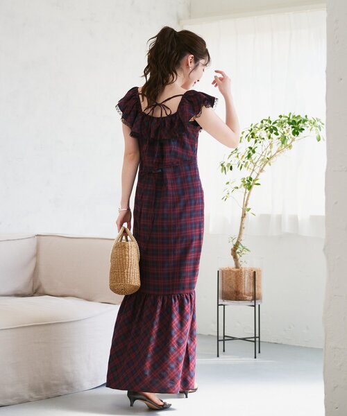 La boutique BonBon(ラブティックボンボン)の「【大人ガーリー】チェックレーストリムワンピース(ワンピース・レディース・ブラウン/バーガンディー・38/36)」の1枚目の写真