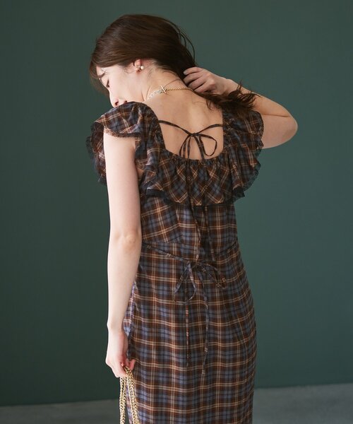 La boutique BonBon(ラブティックボンボン)の「【大人ガーリー】チェックレーストリムワンピース(ワンピース・レディース・ブラウン/バーガンディー・38/36)」の8枚目の写真