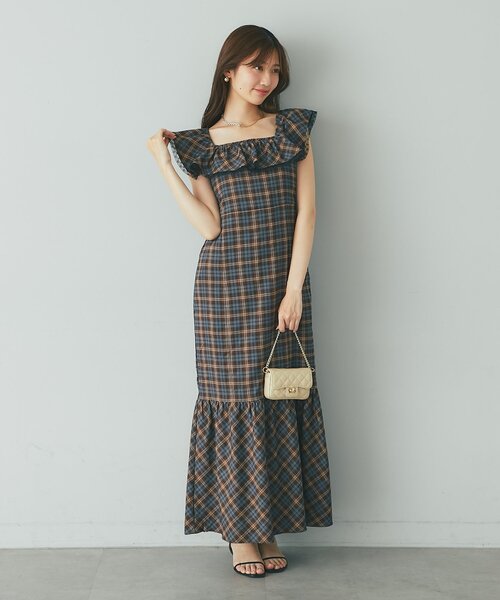 La boutique BonBon(ラブティックボンボン)の「【大人ガーリー】チェックレーストリムワンピース(ワンピース・レディース・ブラウン/バーガンディー・38/36)」の12枚目の写真