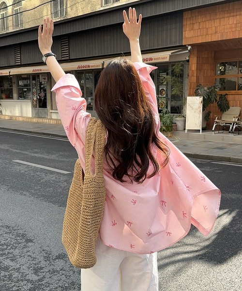 Miniministore(ミニミニストア)の「総柄リボンシャツブラウス ゆったりシャツ(シャツ/ブラウス・レディース・ピンク/ブルー/ホワイト・FREE)」の9枚目の写真