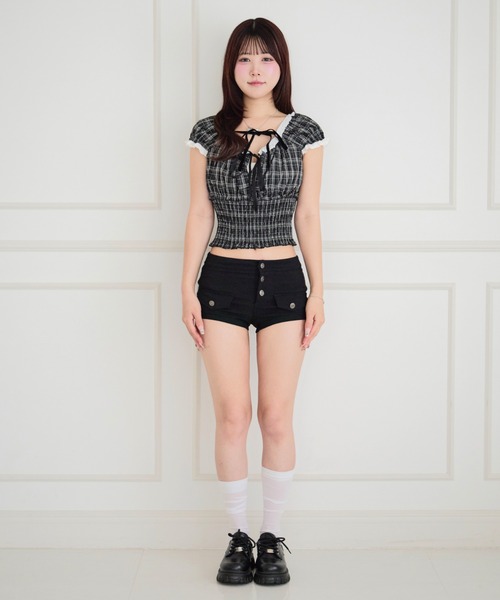 ALLuRing ChaRm(アリュリングチャーム)の「Girly Check Lace-up Blouse / ガーリーチェックレースアップブラウス(シャツ/ブラウス・レディース・ブラック・FREE)」の6枚目の写真