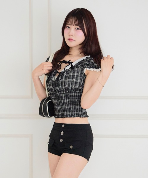 ALLuRing ChaRm(アリュリングチャーム)の「Girly Check Lace-up Blouse / ガーリーチェックレースアップブラウス(シャツ/ブラウス・レディース・ブラック・FREE)」の4枚目の写真