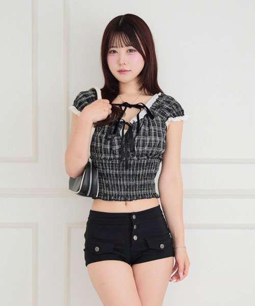 ALLuRing ChaRm(アリュリングチャーム)の「Girly Check Lace-up Blouse / ガーリーチェックレースアップブラウス(シャツ/ブラウス・レディース・ブラック・FREE)」の3枚目の写真