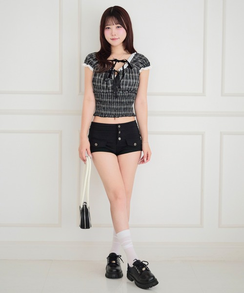 ALLuRing ChaRm(アリュリングチャーム)の「Girly Check Lace-up Blouse / ガーリーチェックレースアップブラウス(シャツ/ブラウス・レディース・ブラック・FREE)」の7枚目の写真