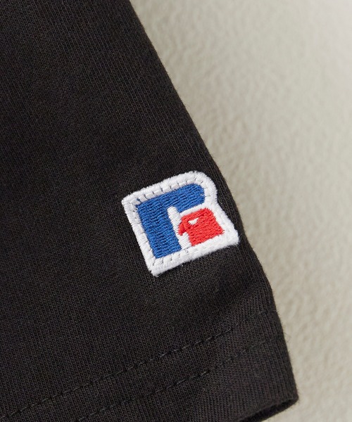Russell Athletic(ラッセルアスレティック)の「RUSSELL ATHLETIC / ラッセルアスレティック Campus Jersey Standard Print T キャンパス ジャージー スタンダード プリント Tシャツ 半袖 メンズ レディース 秋 秋服 2026年秋冬(Tシャツ/カットソー・メンズ・ホワイト/ブラック・M/L/XL)」の6枚目の写真