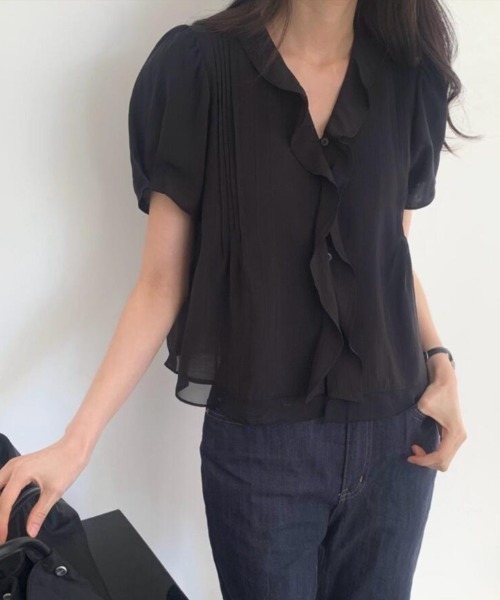 semplice（センプリチェ）の「フリル V ネック半袖ブラウス（シャツ/ブラウス・レディース・ホワイト/ブラック・F）」の5枚目の写真